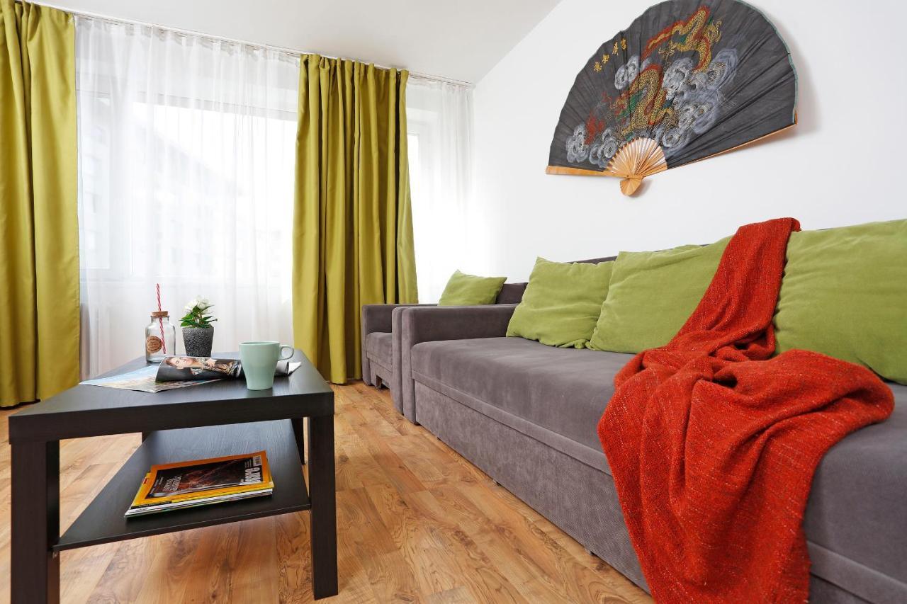 Central Apartment Very Close To Old City Bukarest Kültér fotó