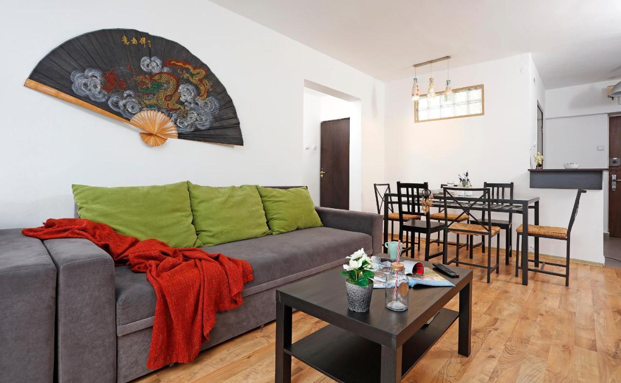 Central Apartment Very Close To Old City Bukarest Kültér fotó