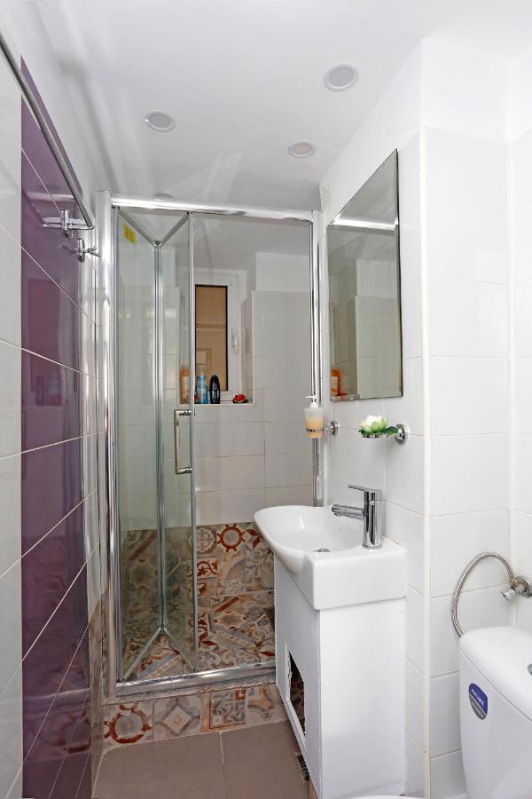 Central Apartment Very Close To Old City Bukarest Kültér fotó